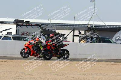 media/Nov-19-2023-CVMA (Sun) [[1f3d1b7ccb]]/Race 11 Amateur Supersport Open/